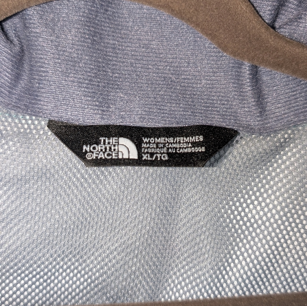The North Face Rain Coat - Picture 3 of 4